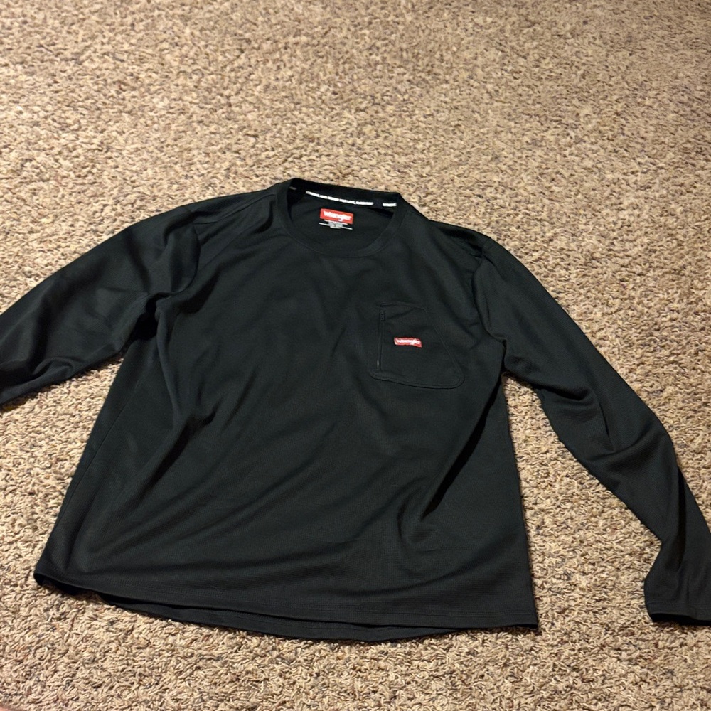 Men’s wrangler long sleeve shirt